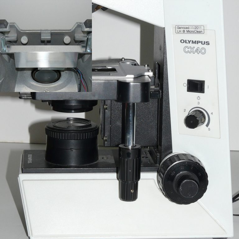 Olympus CX40 Illuminator