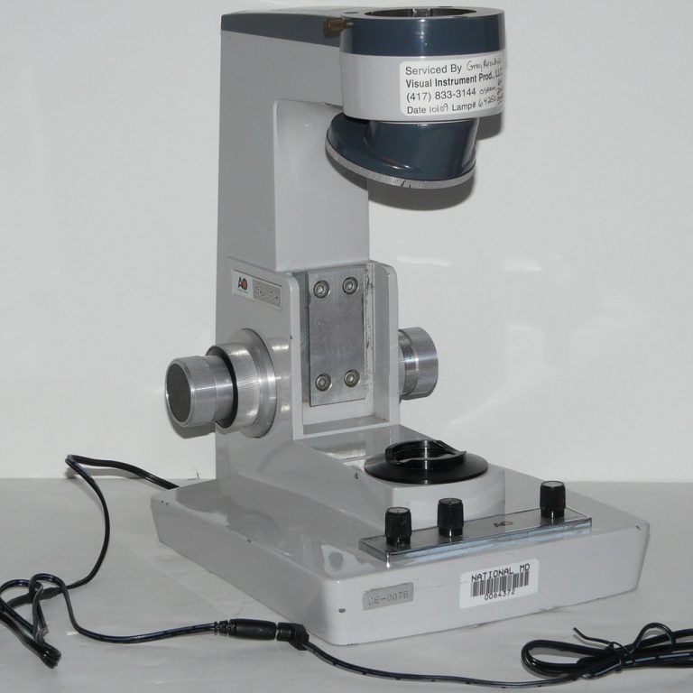 American Optical One-Ten Illuminator - Image 4