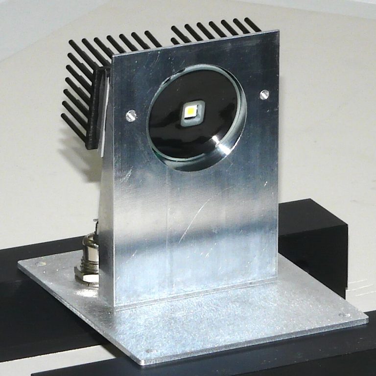 Leica M655 / M400E Surgical Microscope Light - Image 2